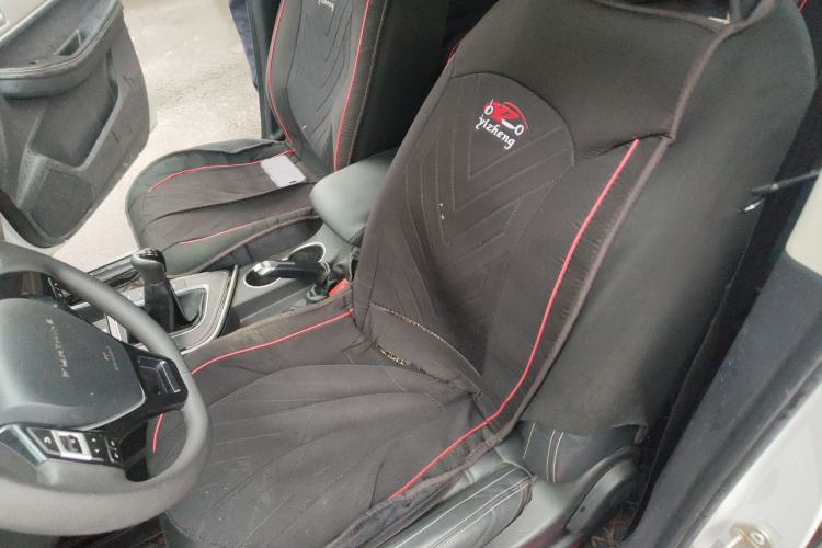 Used FORTHING SX6 2023 1.6L Manual Comfort Model
