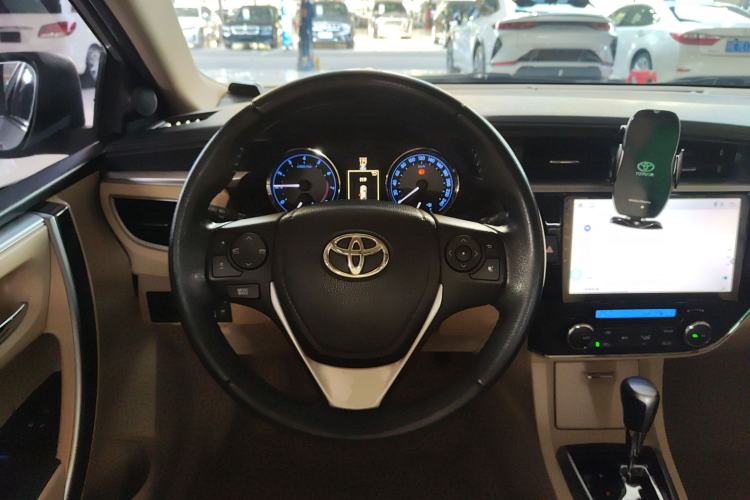 Used Toyota Corolla 2014 1.8L CVT GLX-i