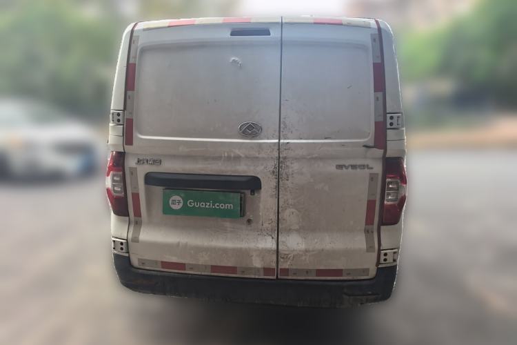 Used SAIC MAXUS EV30 2022 Pure Electric Smart Logistics Expert with Short Wheelbase Guoxuan
