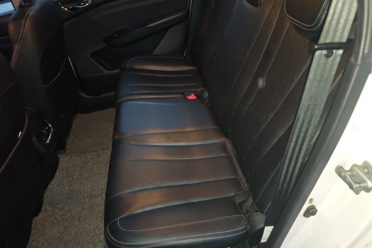 Used Baojun 310W 2018 1.5L Automatic Luxury Version China V