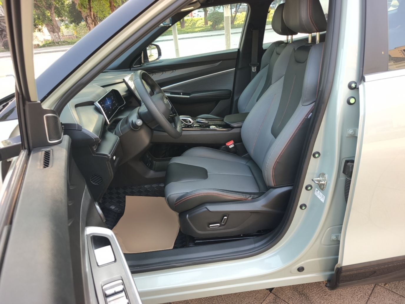 Geely Auto Emgrand X7 Sport 2023 Boyue COOL 1.5TD Smart Connect+ — снимка 17