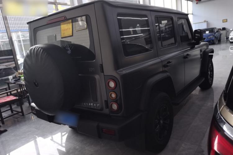 Used 212 T01 2024 2.0T Explorer
