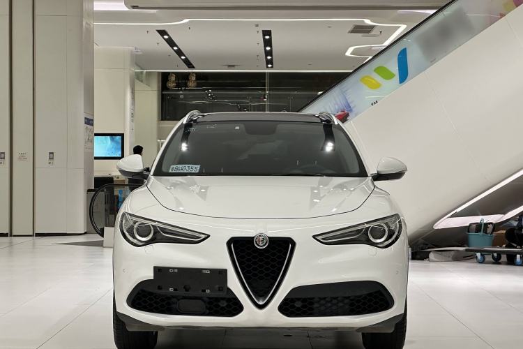 Used Alfa Romeo Stelvio 2017 2.0T 200HP Luxury Edition
