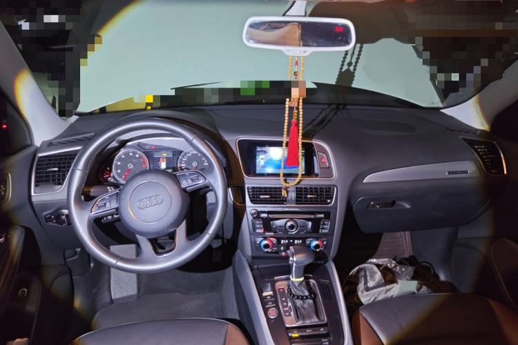 Used Audi Q5 2017 Plus 40 TFSI Technology Model