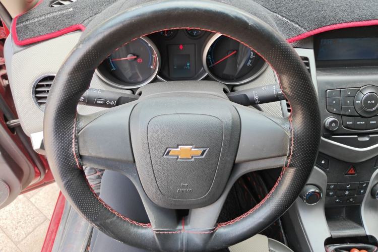 Used Chevrolet Cruze 2013 1.6L SE WTCC Edition MT Steering Wheel