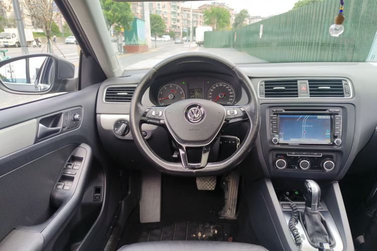 Used Volkswagen Sagitar 2014 Revised Version 1.6L Automatic Comfort Edition
