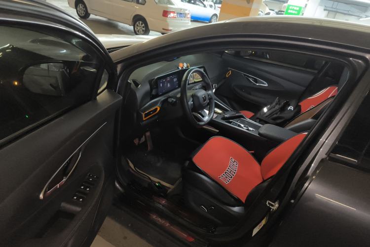 Used CHANGAN UNI-T 2022 2.0T Prestige Version Driver Seat