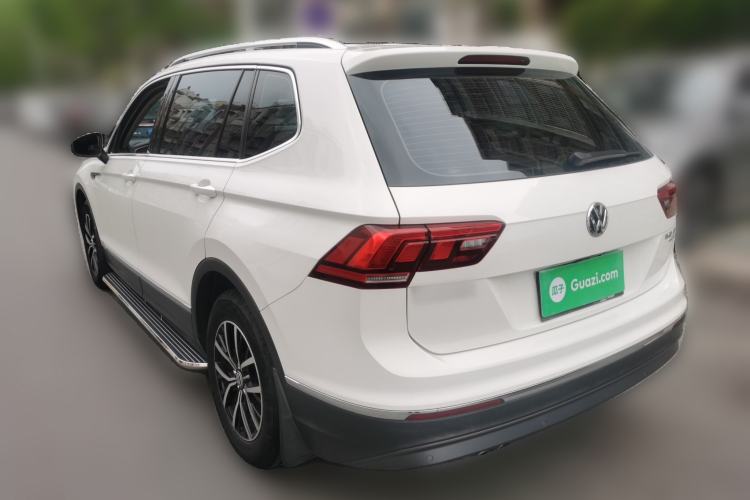 Used Volkswagen Tiguan L 2017 330TSI Automatic Two-Wheel Drive Luxury Edition Rear Left 45 Deg