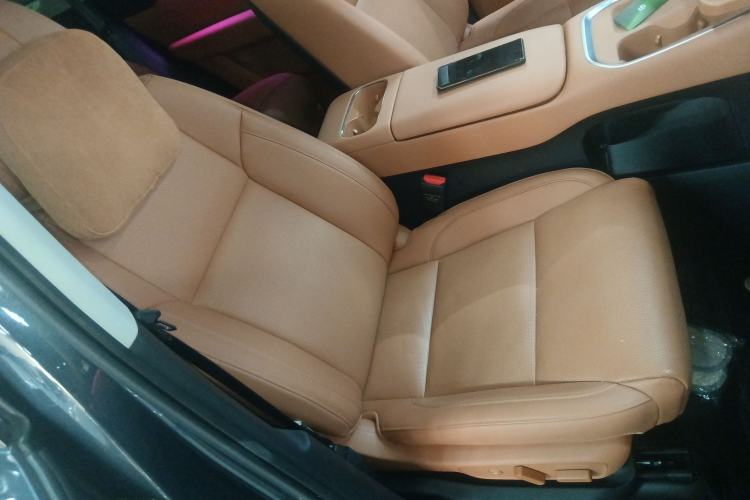 Used Leapmotor C16 2026 Extended-Range 280 LiDAR Zhizun Edition 6 Seats