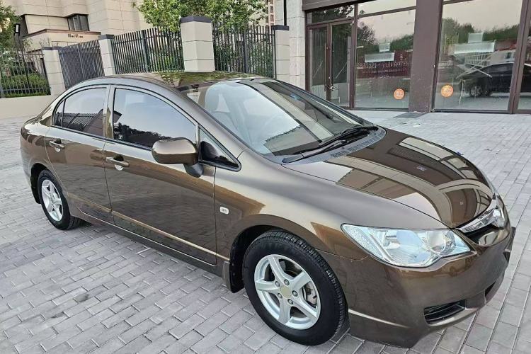 Used CIIMO CIIMO 2015 1.8L Automatic Comfort Edition