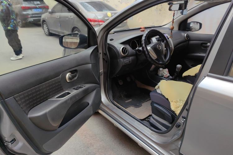 Used Nissan Livina 2013 Jingrui 1.6XL Manual Comfort Edition Driver Seat