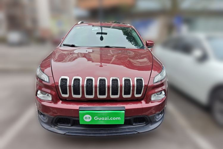 Used Jeep Cherokee 2016 2.0L Superior Edition
