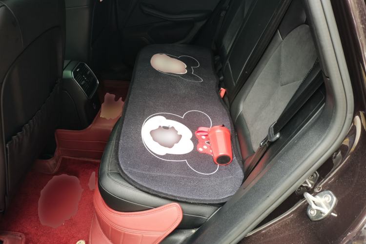 Used Porsche Macan 2020 Macan 2.0T Left Rear Seat