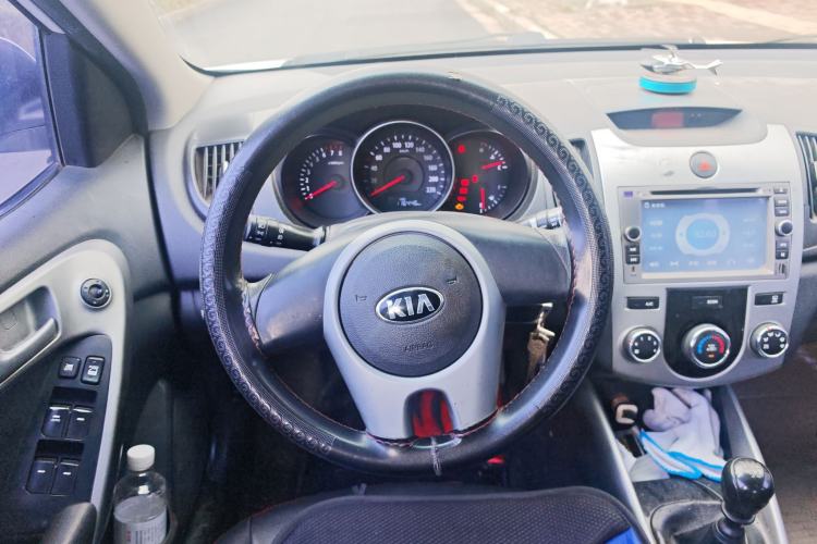 Used Kia Forte 2014 1.6L MT GL