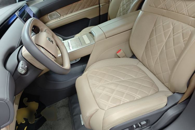 Used Nio ET9 2025 100kWh Signature Edition Left Front Seat