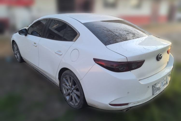 Used Mazda 3 Axela 2021 2.0L Automatic ZhiXuan Edition
