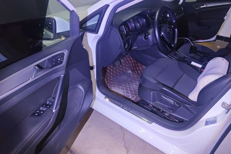 Used Volkswagen Golf 2019 1.6L Automatic Comfort Model China V Standard Driver Seat