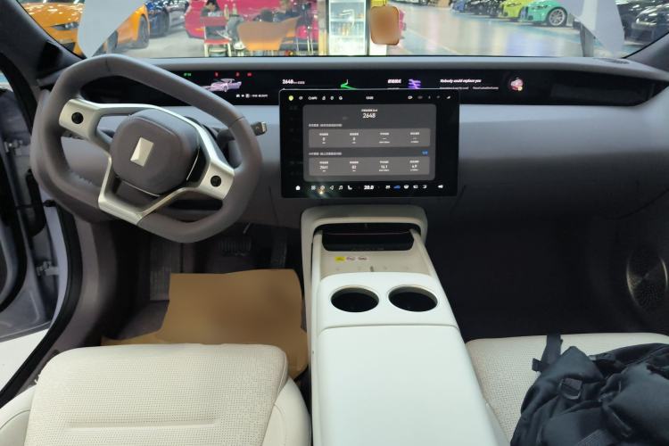 Used Avatr 06 2025 Pro Range-Extended Edition Center Console