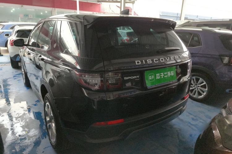 Used Land Rover Discovery Sport 2020 200 PS Family Edition Rear Left 45 Deg