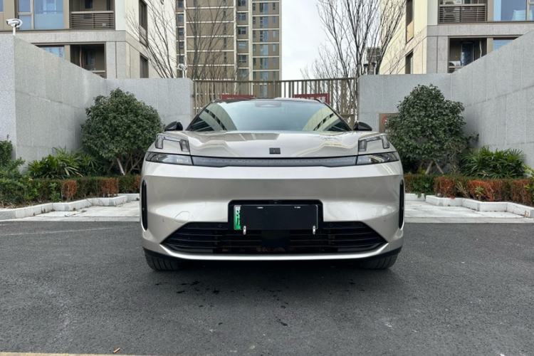 Used Lynk & Co 08 EM-P 2023 245km Ultra-Long Range Halo