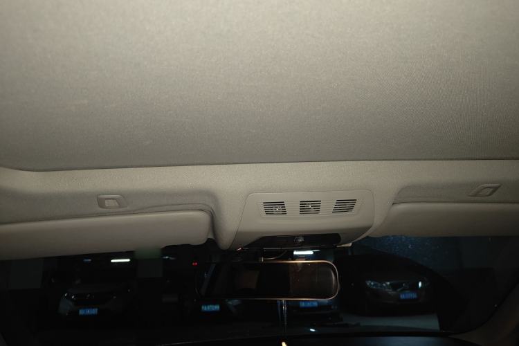 Used BMW 5 Series 2012 523Li Luxury Model
