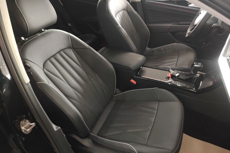 Used Volkswagen Passat 2023 330TSI Starry Luxury Edition Right Front Seat