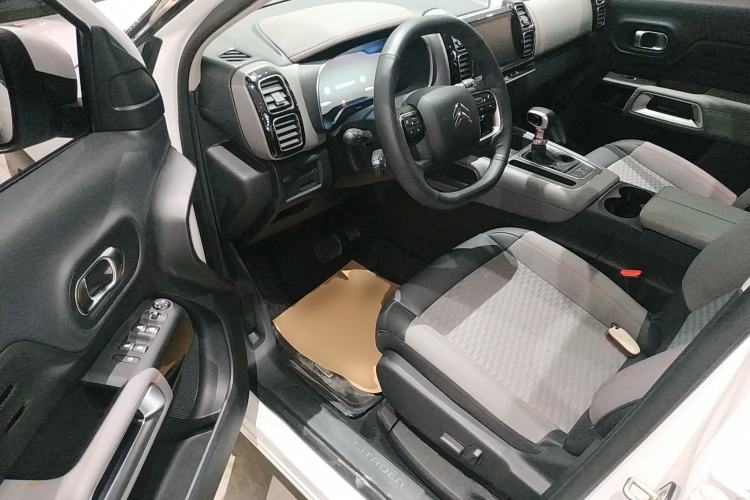 Used Citroen C5 AIRCROSS 2017 350THP Fashion Edition Driver Seat