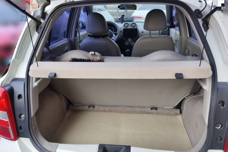 Used Nissan March 2015 1.5L Automatic E-Xuan Edition Trunk