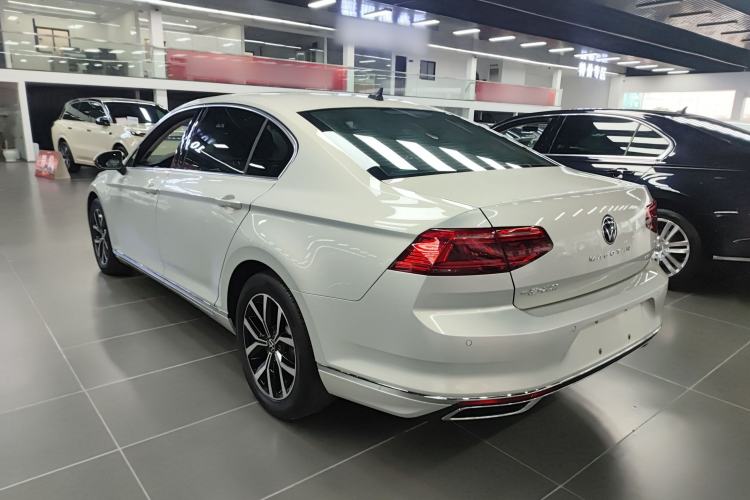 Used Volkswagen Magotan 2020 330TSI DSG Leading Model
