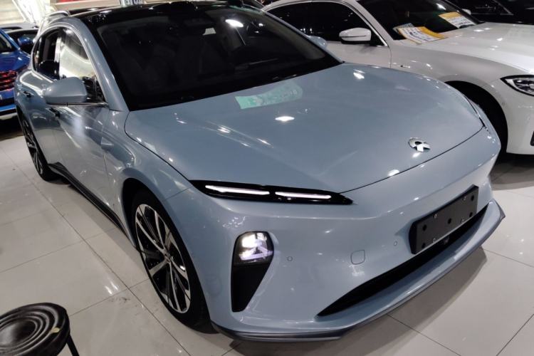 Used Nio ET5 2022 75 kWh Front Right 45 Deg