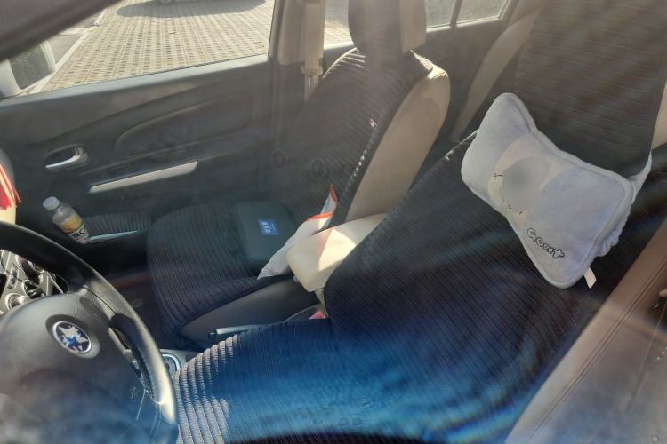 Used Venucia R50 2013 1.6L Automatic Luxury Edition