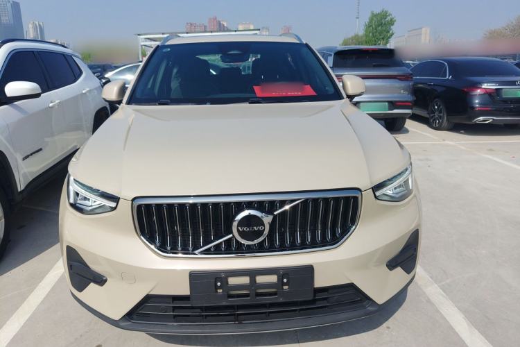 Used Volvo XC40 2024 B3 Zhiyuan Luxury Edition Front