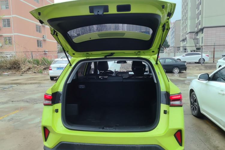 Used Wuling Alvez 2022 1.5L CVT Comfort Edition Trunk