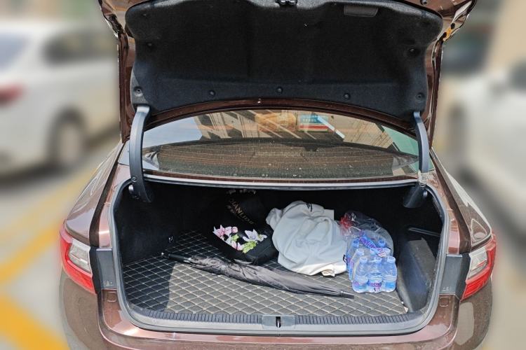 Used Lexus ES 2015 300h Comfort Edition
