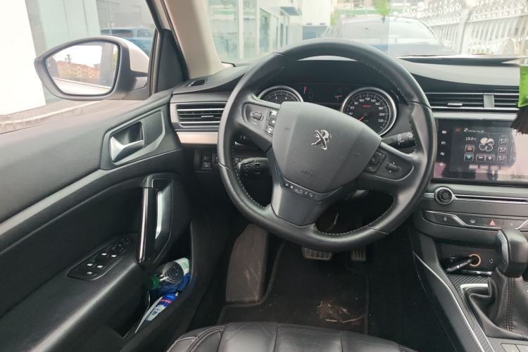 Used Peugeot 408 2016 1.6T Automatic Luxury Edition Steering Wheel