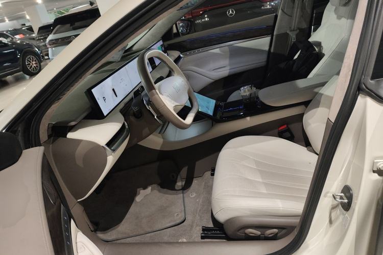 Used IM L7 2022 Dynamic Model
