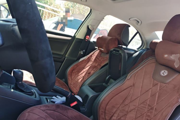 Used Volkswagen Sagitar 2018 280TSI DSG Comfort Model Left Front Seat