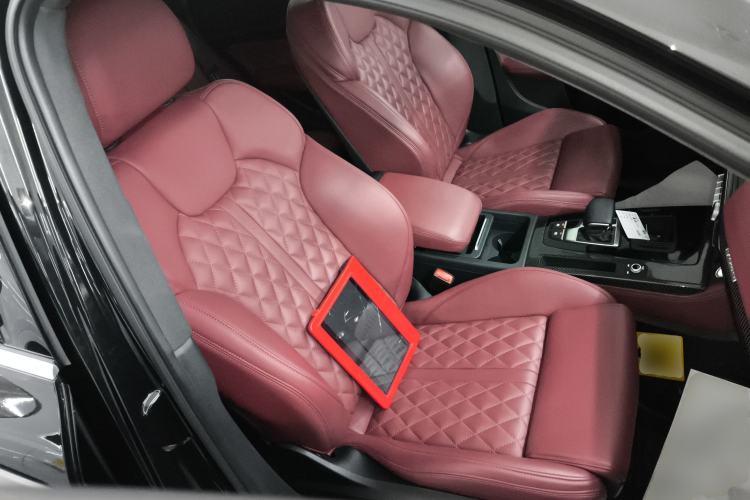 Used Audi Q5L 2022 40T Luxury Dynamic Model
