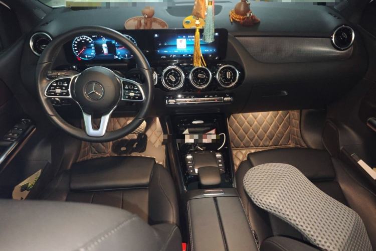 Used Mercedes-Benz B-Class 2021 B 200 Fashion Model Center Console