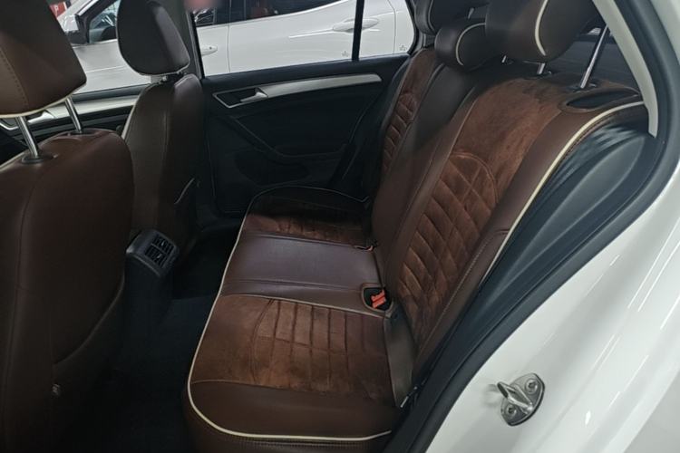 Used Volkswagen Golf 2018 1.6L Automatic Fashion Model Left Rear Seat