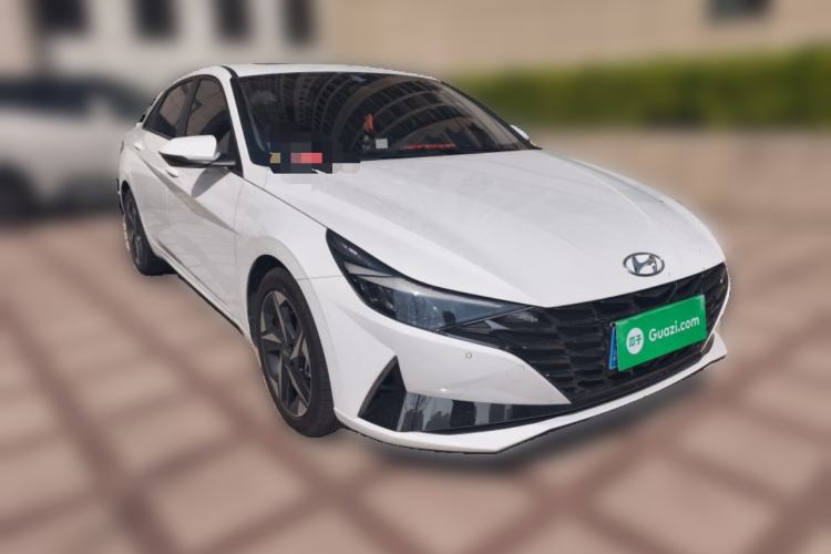 Used Hyundai Elantra 2022 1.5L CVT LUX Prestige Edition
