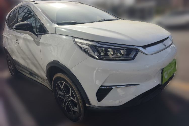 Used BYD Yuan Pro 2021 401 km Deluxe Version Front Right 45 Deg