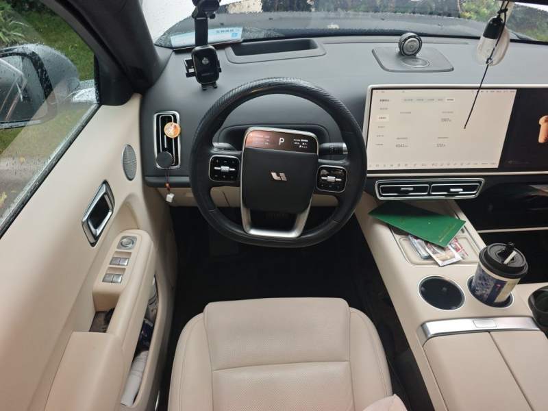 Used Li Auto L8 2023 Pro Model — 11