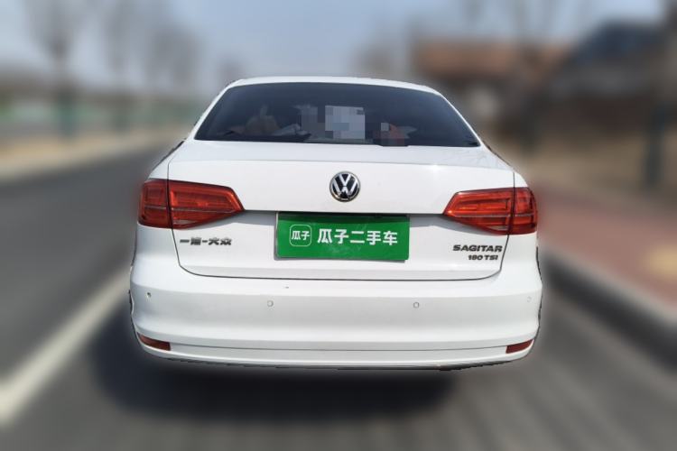 Used Volkswagen Sagitar 2017 180TSI Automatic Luxury Edition
