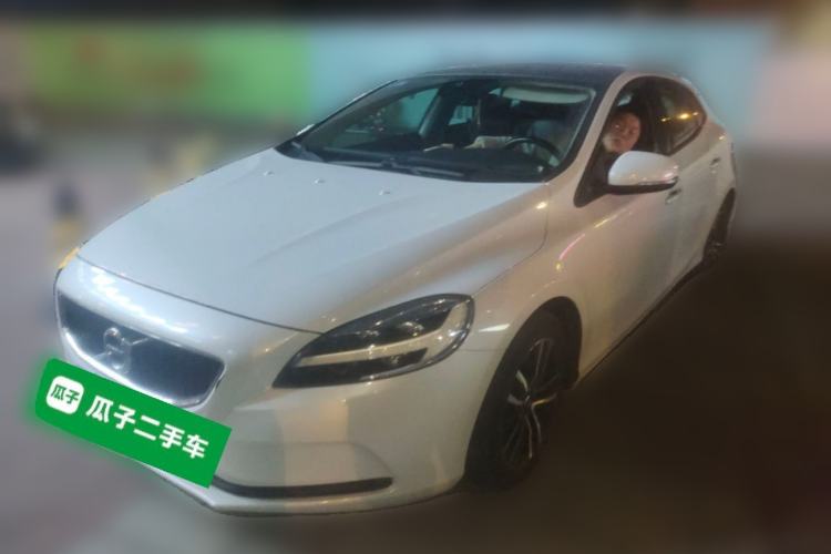 Used Volvo V40 2017 T3 Zhiyi Edition