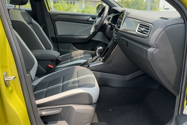 Used Volkswagen T-ROC 2023 300TSI DSG Two-Wheel Drive Starlight Edition Interior 3