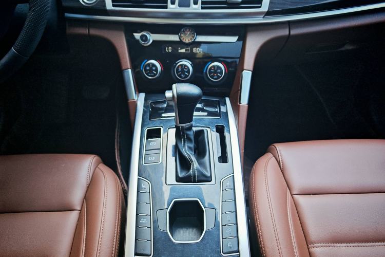 Used Haval H7 2019 2.0T Smart Enjoyment Version China VI Standard