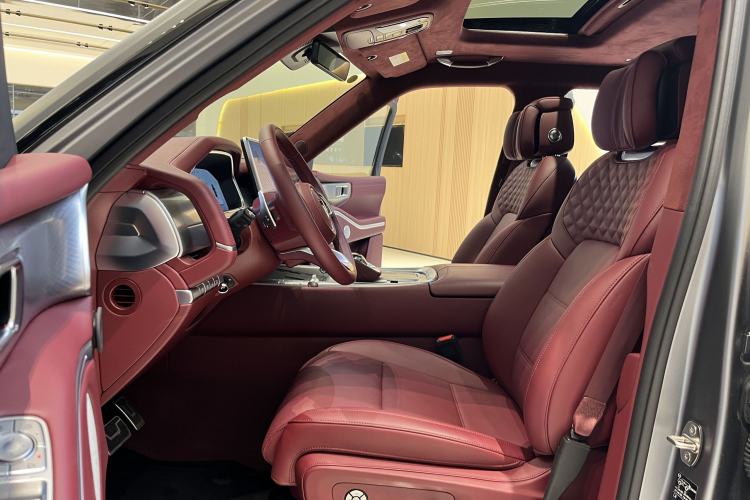 Used Tank 700 New Energy 2024 Hi4-T Extreme Edition Interior 5