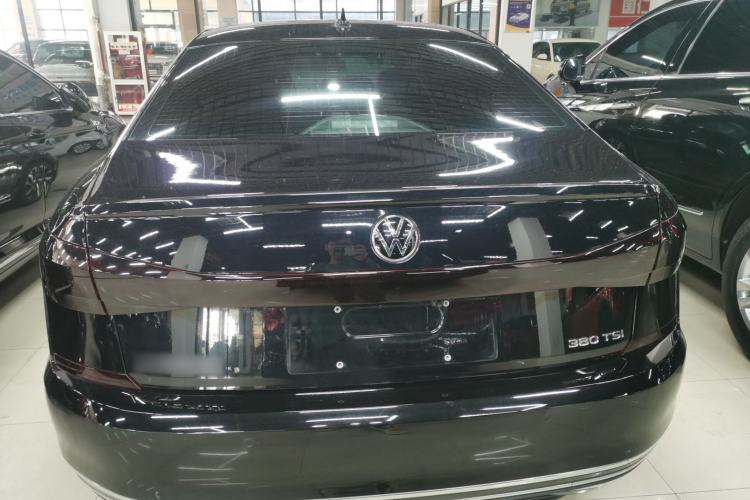 Used Volkswagen Passat 2024 380TSI Luxury Edition Rear