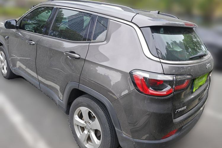 Used Jeep Compass 2017 200T Automatic Family Edition
